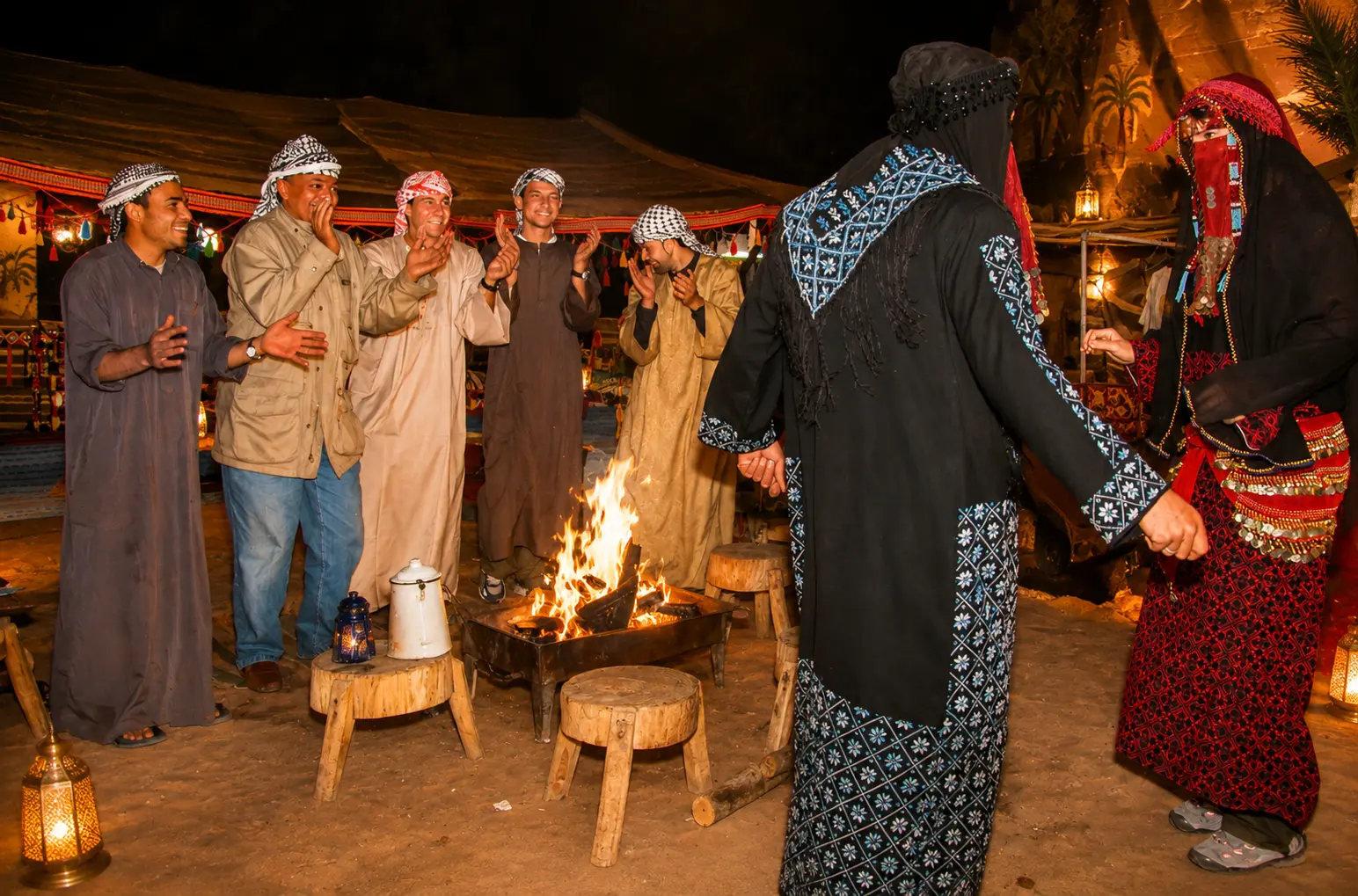 Bedouin evening around the campfire with traditional music and dance